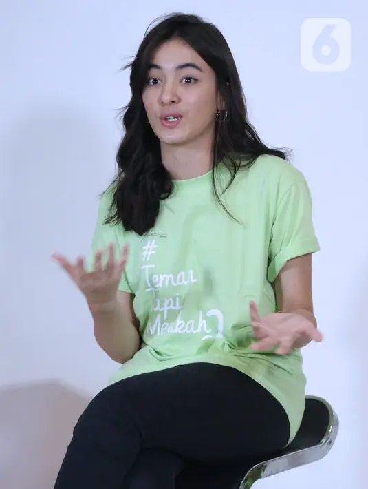 Pemain film Mawar Eva de Jongh saat sesi Intimate Interview dengan Liputan6.com di gedung KLY Youniverse, Jakarta, Jumat, (7/2/2020). Mawar De Jongh menggantikan peran Vanesha Prescilla menjadi Ayu dalam film Teman Tapi Menikah 2.  (Liputan6.com/Helmi Fithriansyah)