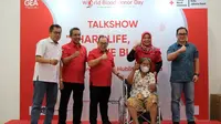 GEA Medical bekerja sama dengan PMI Jakarta Barat menggelar acara donor darah, talkshow, pengecekan darah dan juga bantuan sosial di Hublife Jakarta. (Liputan6.com/ist)