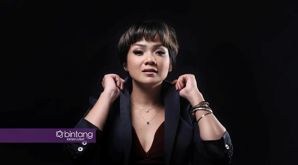 Nirina Zubir, pemain film '5 Cowok Jagoan'. (Fotografer: Deki Prayoga, Digital Imaging: Muhammad Iqbal Nurfajri/Bintang.com)