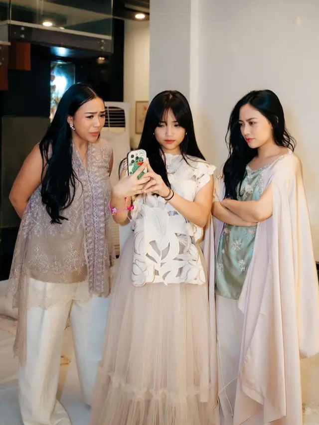 Fuji An  baju lebaran