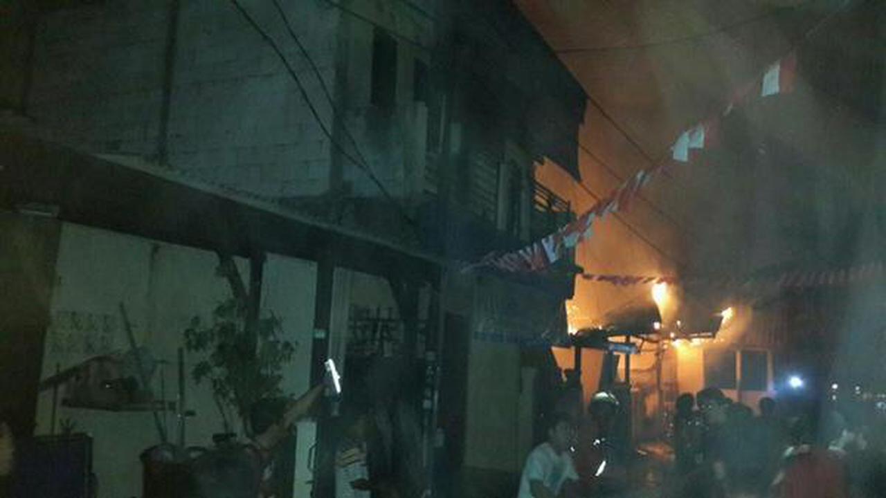 Kebakaran Rumah Padat Penduduk di Palmerah, 16 Pemadam Dikerahkan