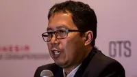 Dirut PT Gelora Trisula Semesta, Joko Driyono, memberi keterangan pers usai memimpin rapat manajer di Hotel Park Lane, Jakarta, Senin (11/4/2016). Pertemuan ini membahas rencana Indonesia Soccer Championship. (Bola.com/Vitalis Yogi Trisna)