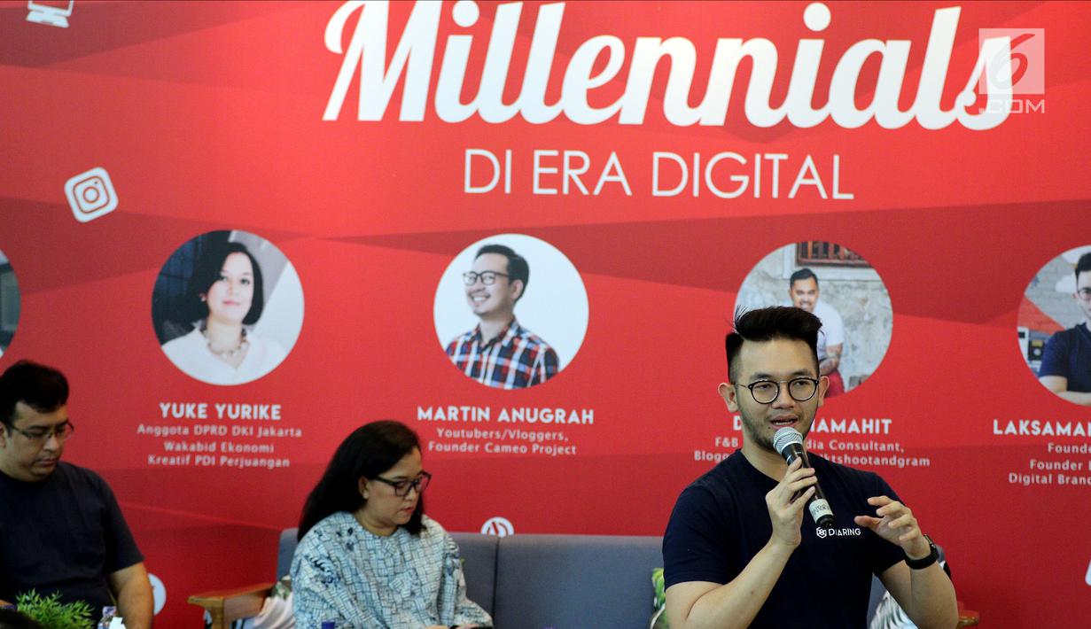 Founder Elven Digital Branding Consultant Laksamana Mustika menjadi pembicara diskusi 'Bisnis Cerdas Millennials di Era Digital' di Jakarta, Sabtu (24/2). Diskusi bertujuan menciptakan wirausaha muda khususnya di bidang digital. (Liputan6.com/JohanTallo)