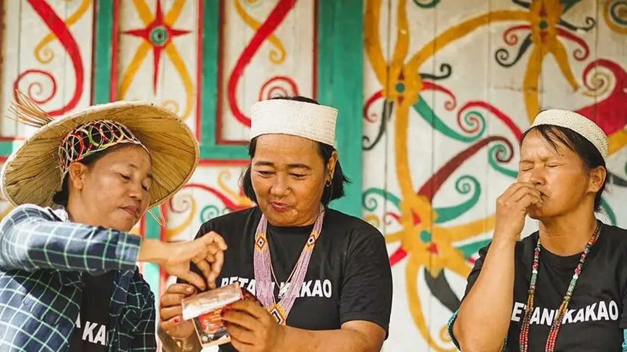 Diary Fimela: Kisah Kakak Beradik yang Sukses Berdayakan Ribuan Petani Lokal Lewat Bisnis Cokelat
