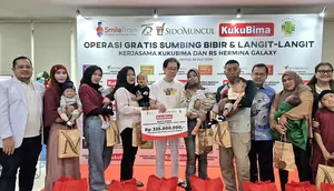 Kuku Bima dan Tolak Angin Sido Muncul Salurkan Bantuan Rp325 Juta untuk Operasi Gratis Sumbing Bibir di RS Hermina Galaxy