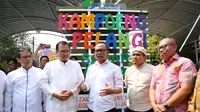 Menaker Hanif resmikan Kampoeng Pelangi Sadar Jaminan Sosial.