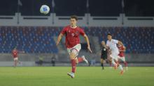 Pemain Timnas Indonesia U-22, Mauro Ziljstra mencoba mengejar bola saat melawan Myanmar U-22 pada pertandingan SEA Games 2025 di 700th Anniversary Stadium, Chiang Mai, Jumat (12/12/2025). (Bola.com/Bagaskara Lazuardi)