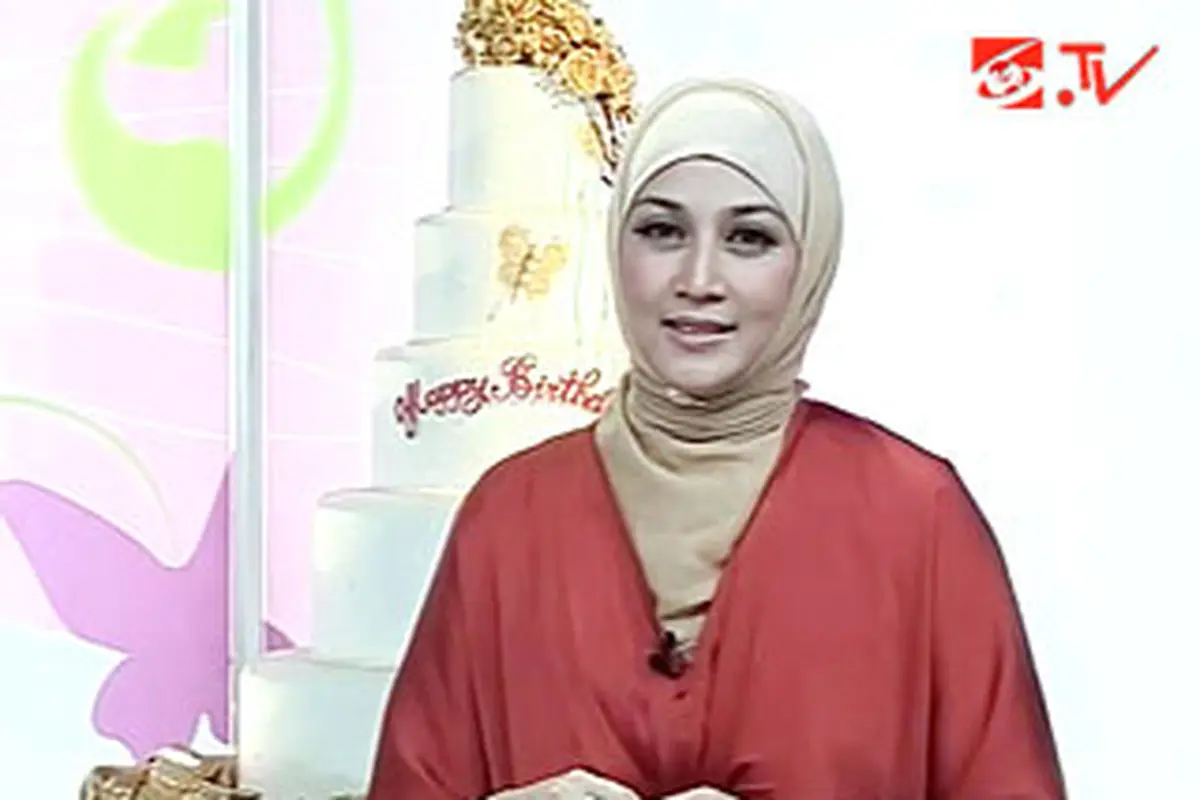 Dina Lorenza