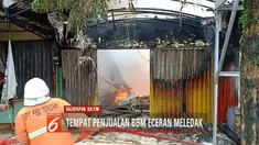 Tiga ruko hangus terbakar saat Hari Lebaran diduga karena salah satu kios penjualan BBM eceran meledak saat sedang pengisian ulang.