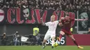 <p>AS Roma harus puas berbagi poin dengan AC Milan pada giornata ke-32 Liga Italia. (AP Photo/Gregorio Borgia)</p>