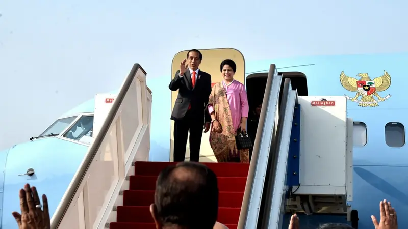 Presiden Jokowi dan Iriana tiba di India