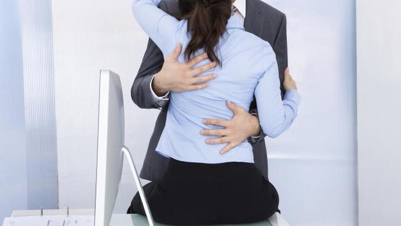 Ilustrasi seks di jam kerja