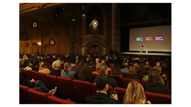 7 Potret Happy Salma Hadiri Sydney Film Festival, Jadi Wakil Dalam Film Terbarunya