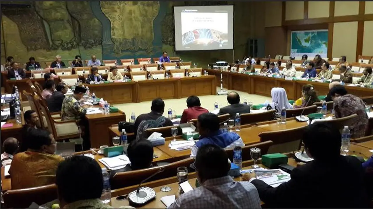 Rapat Komisi VII DPR RI