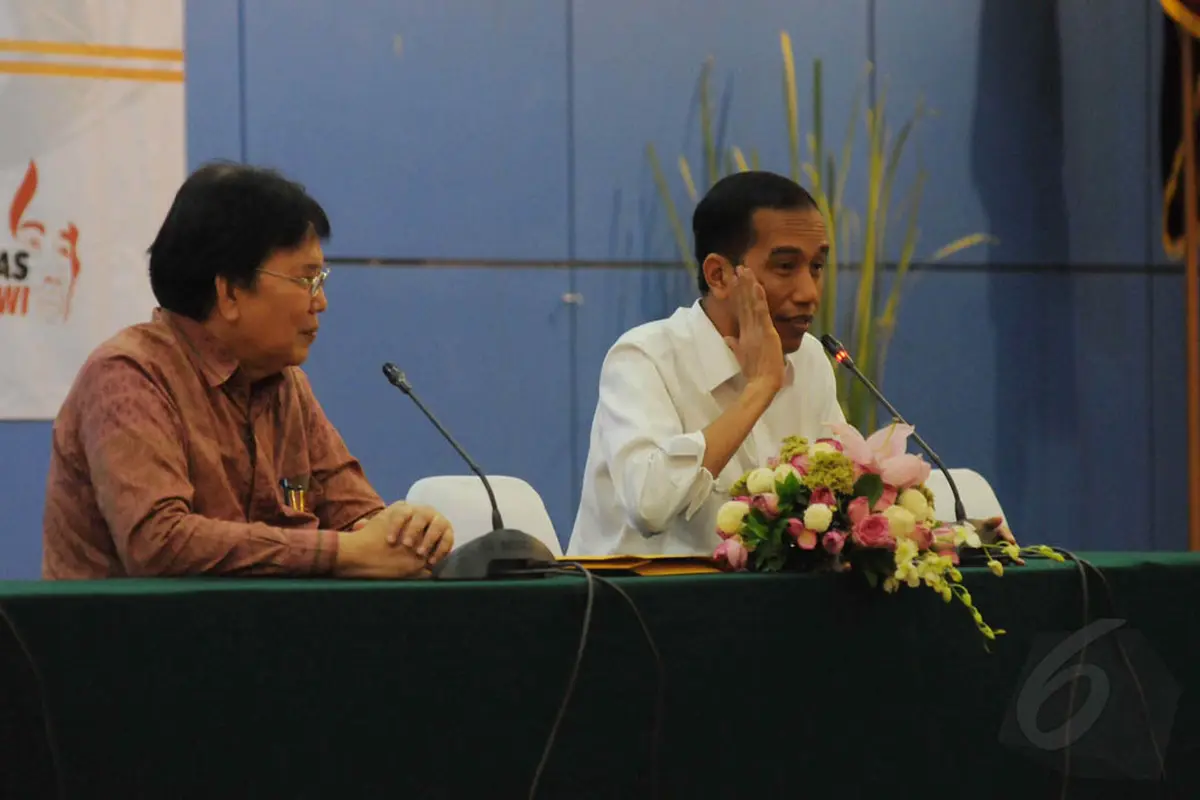 Jokowi Tampil Simpel Saat Jadi 'Dosen' di LIPI
