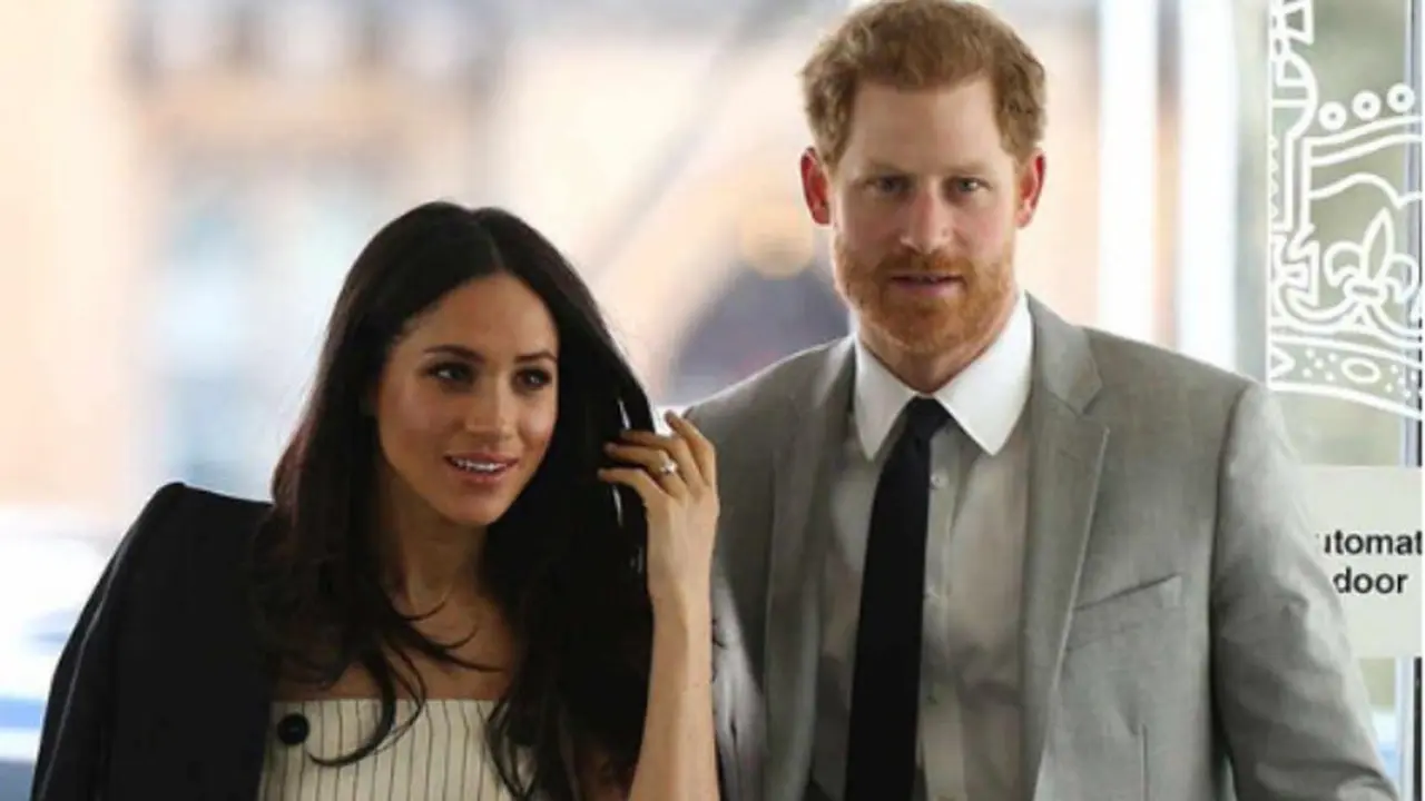Inspirasi Gaun Musim Semi dari Meghan Markle
