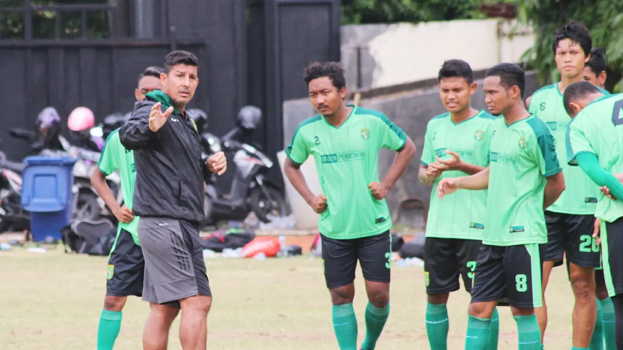 Persebaya berlatih