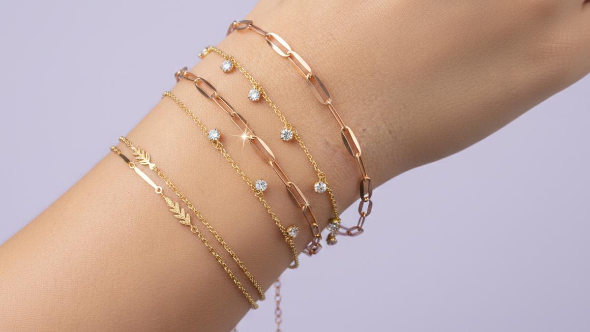 Top 10 Model Gelang Emas Tipis untuk Layering Gaya 2026 yang Memukau, Tampil Anggun