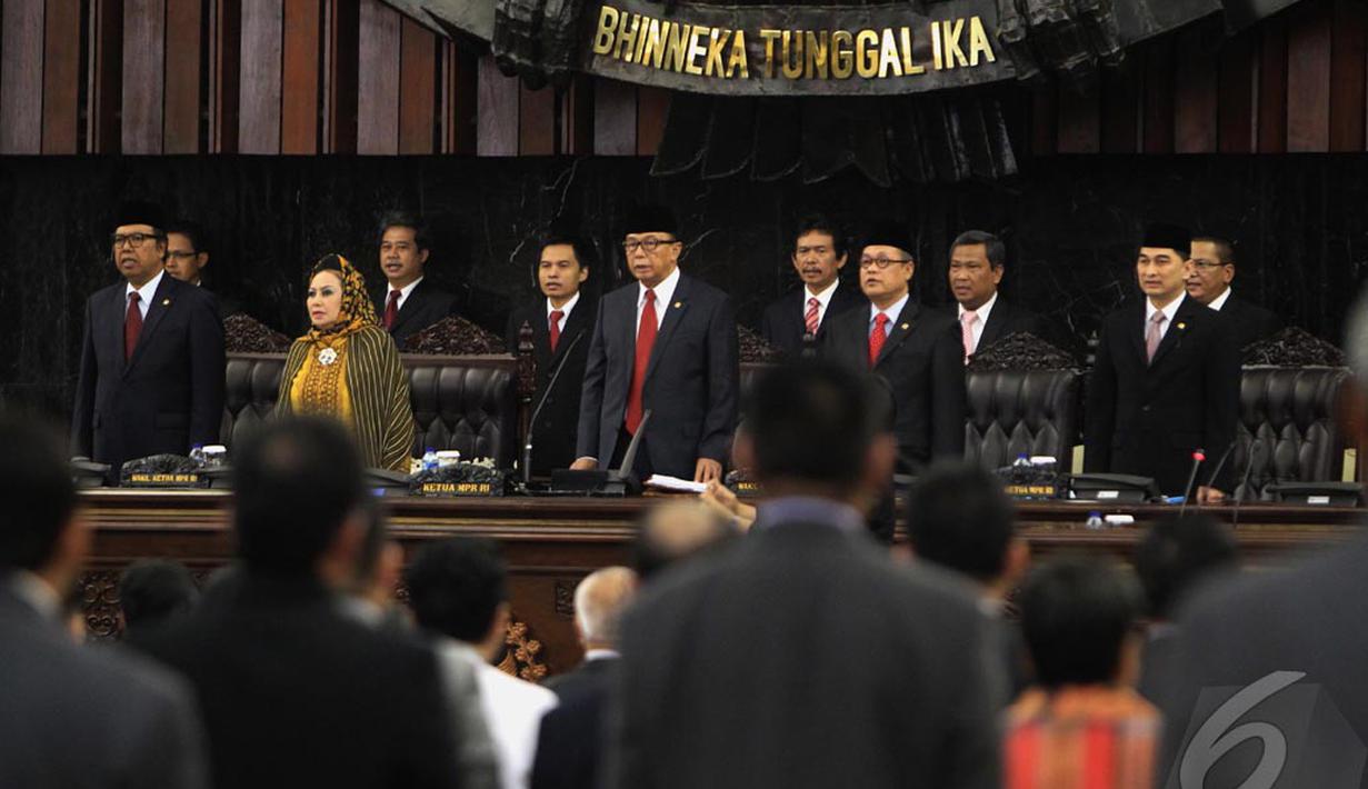 Rapat dipimpin oleh Ketua MPR Sidharto Danusubroto bertempat di Gedung DPR/MPR RI, Jakarta, Senin (22/9/2014) (Liputan6.com/Andrian M Tunay)