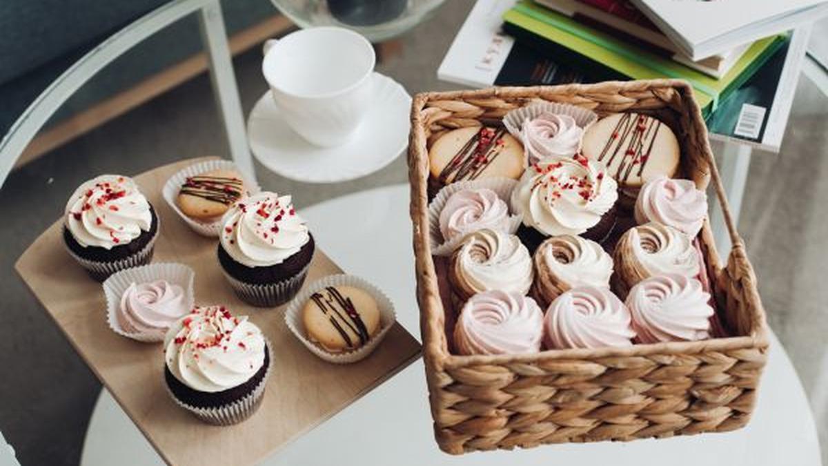 10 Ide Jualan Hampers Kue Laris Paling Menguntungkan, Klasik hingga Kekinian