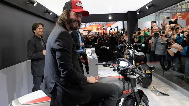 Keanu Reeves