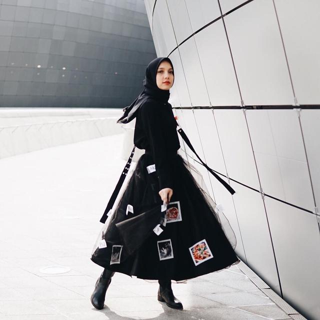 Inspirasi Bergaya Modest Wear Modis Ala Jenahara Nasution Fashion Fimela Com