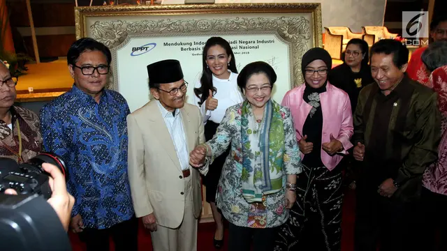 Bersama BJ Habibie, Megawati Hadiri Dialog Iptek