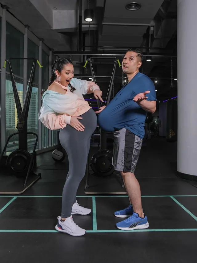 7 Maternity Shoot Corry Pamela di Kehamilan 9 Bulan Ini Tampil Sporty