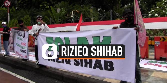 VIDEO: Massa di Surabaya Demo Tolak Rencana Kedatangan Rizieq Shihab