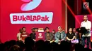 Presiden Joko Widodo memberi sambutan saat menghadiri acara hari ulang tahun (HUT) ke-9 BukaLapak di Jakarta Convention Center (JCC), Kamis (10/1). Jokowi memandang peluang bisnis e-commerce di Indonesia masih sangat besar. (Liputan6.com/HO/Biropers)