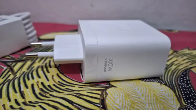 Oppo Reno 10 Pro Plus 5G (Liputan6.com/Giovani Dio Prasasti)