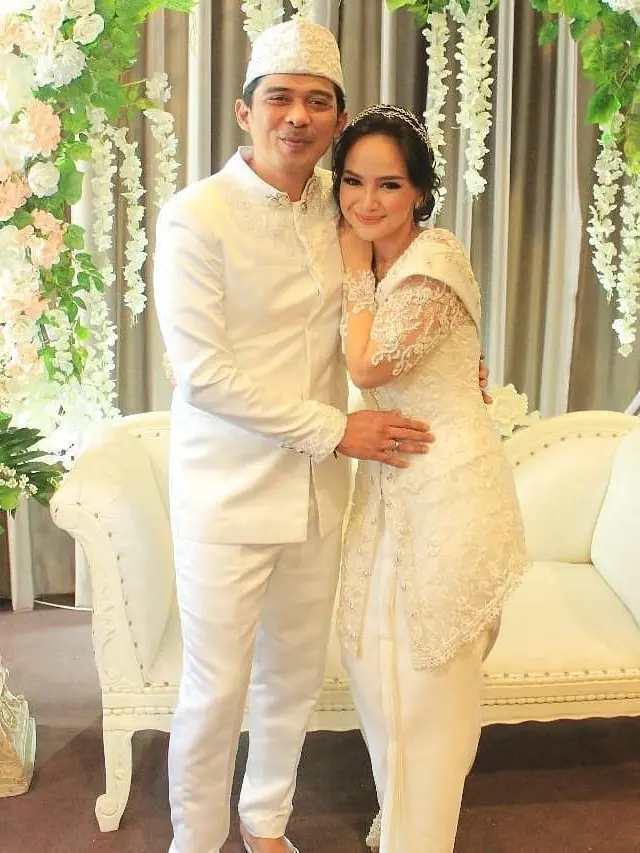 [Fimela] Angelica Simperler dan Rico Hidros