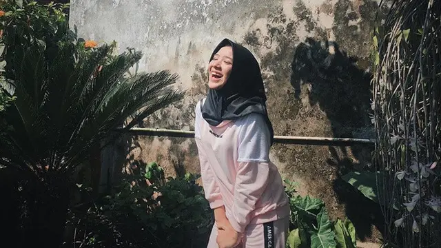 6 Potret Tiara Anugrah Pakai Hijab, Memesona Dipuji Makin Cantik