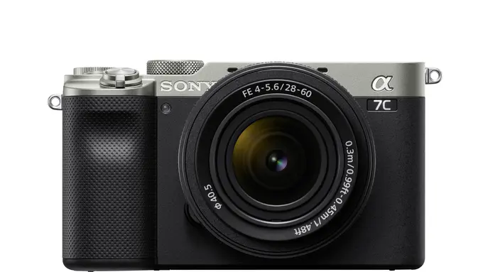 Kamera Alpha 7C dan Lensa Zoom