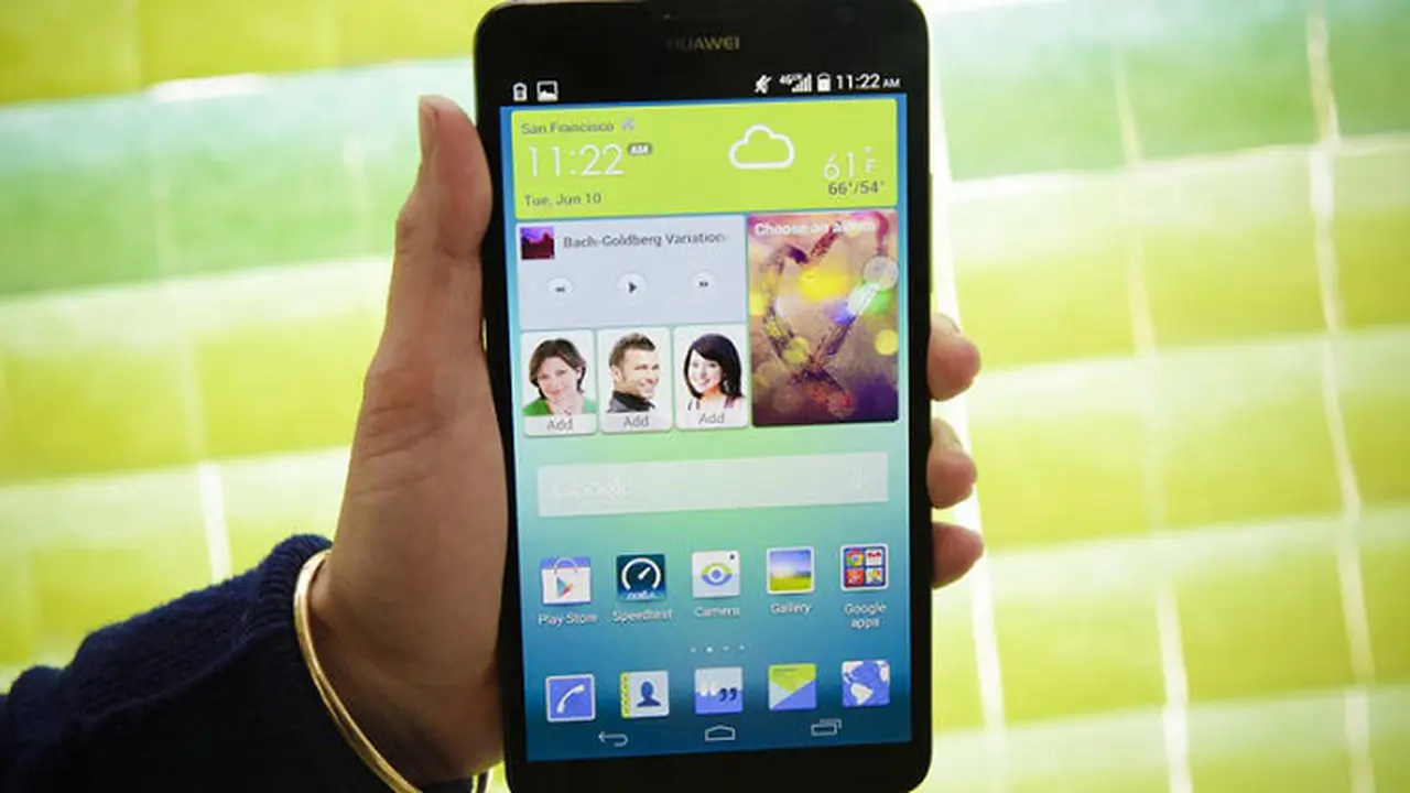 5 Smartphone Dengan Baterai Terawet di 2015