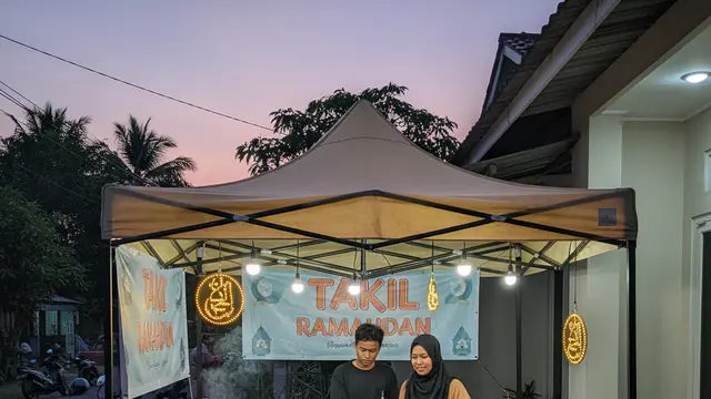 Desain Teras Jualan Takjil Ramadhan. AI
