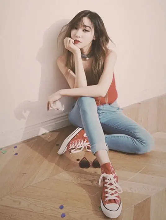 " Saya mendapatkan tubuh seperti ini dengan rutin berolahraga, dari mulai Muaythai hingga Pilates saya lakukan. Dengan pola makan 4 sehat 5 sempurna juga saya terapkan," tutur Tiffany. (viainstagram@xolovestephie/Bintang.com)