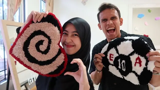 6 Potret Adiba Khanza Rayakan Ulang Tahun Egy Maulana, Beri Kejutan Spesial