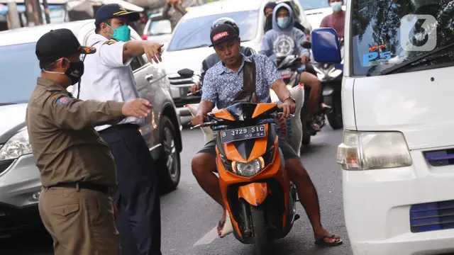 Puluhan Warga di Kelurahan Sudimara Barat Tangerang Jalani Tes GeNose C19