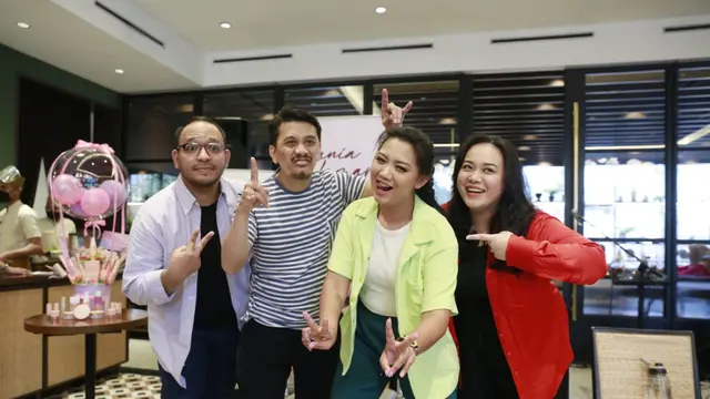 [Fimela] Sania Leonardo