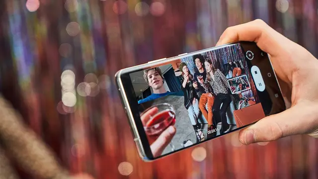 Desain Ikonik pada Housing Camera