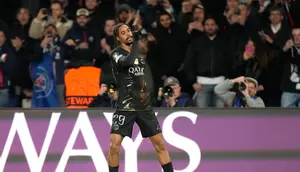 Bradley Barcola Tolak Kontrak PSG, Liverpool Siapkan Tawaran Rekor