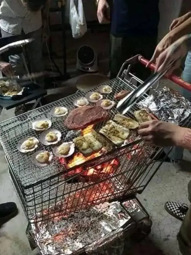 8 Kreasi Alat Pemanggang Ini Nyeleneh, Ada yang Peti Mati Hingga Toilet