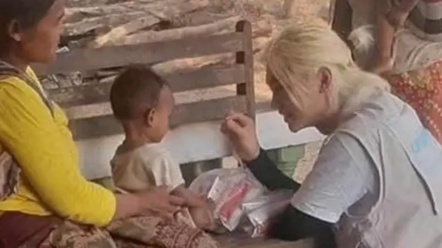 Beredar foto Felix Stray Kids saat menjadi relawan di Laos.