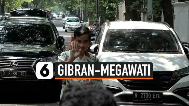 Putra Presiden Jokowi, Gibran Rakabuming mengunjungi Ketum PDI Perjuangan Megawati Soekarnoputri di Jakarta. Gibran membahas tentang pencalonan dirinya di Pilwalkot Solo 2020.