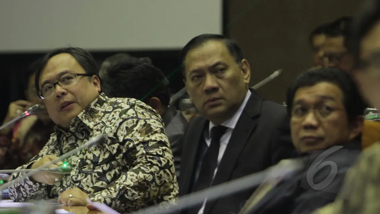 Komisi XI DPR RI Raker Dengan Empat Lembaga Keuangan
