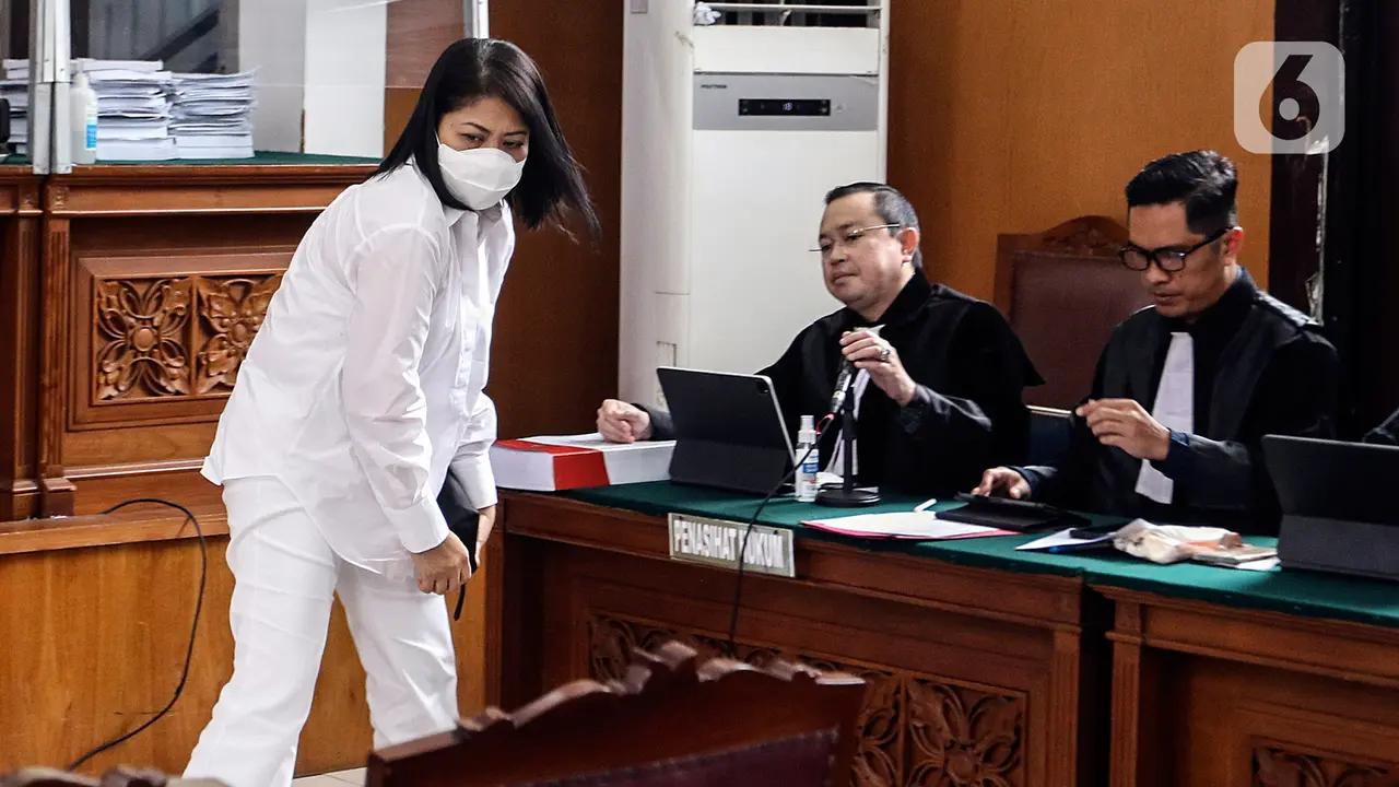 Begini Ekspresi Putri Candrawathi saat Dituntut 8 Tahun Penjara Kasus Pembunuhan Brigadir J