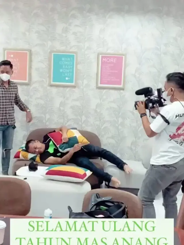 6 Momen Kejutan Ulang Tahun Anang Hermansyah ke-52, Dapat Kado Mewah dari Aurel