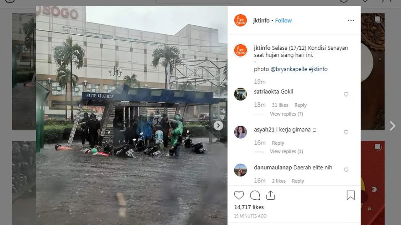 Banjir di kawasan Senayan, Jakarta Pusat.