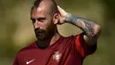 5. Raul Meireles (Fenerbahce) - Pemain yang sempat berseragam Chelsea pada musim 2011/12. Pemain kelahiran Porto tersebut sungguh terlihat garang saat tampil di lapangan. (AFP)